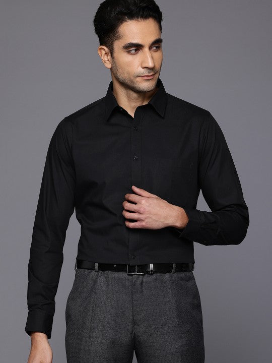 Men Regular Fit Solid Spread Collar Casual Shirt Zabolo